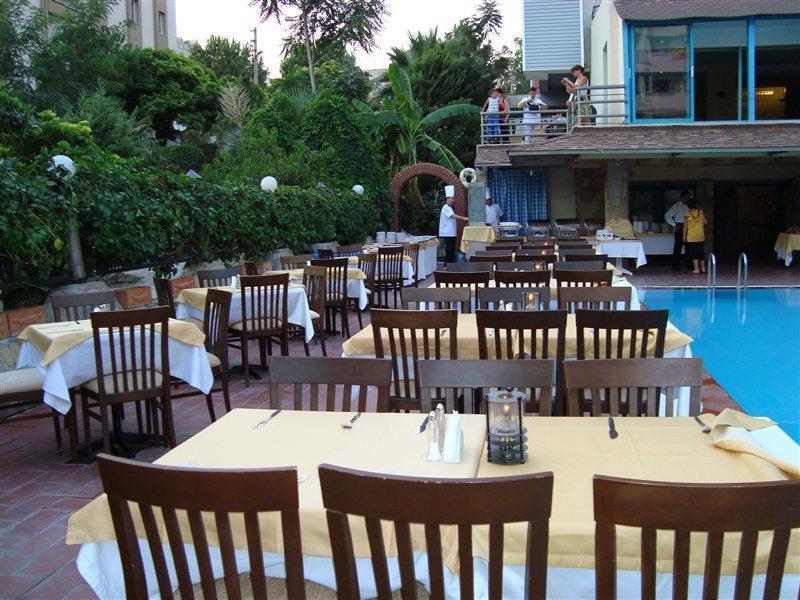 Uslan Hotel Кушадасы Экстерьер фото
