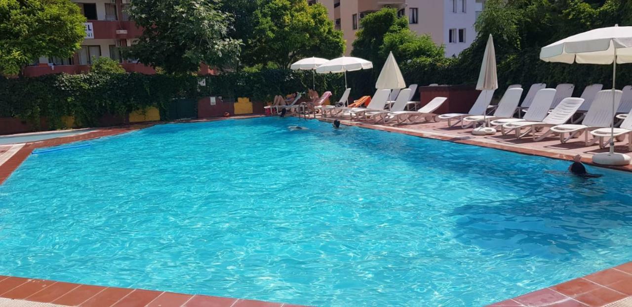 Uslan Hotel Кушадасы Экстерьер фото